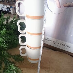 Vintage White W/ Mustard Trim Mugs Set